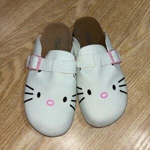 Hello Kitty Clogs